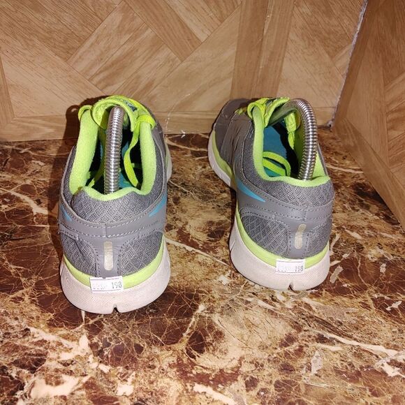 Nike women's Flex Run running shoes gray size 8.5. A198 - Picture 3 of 14